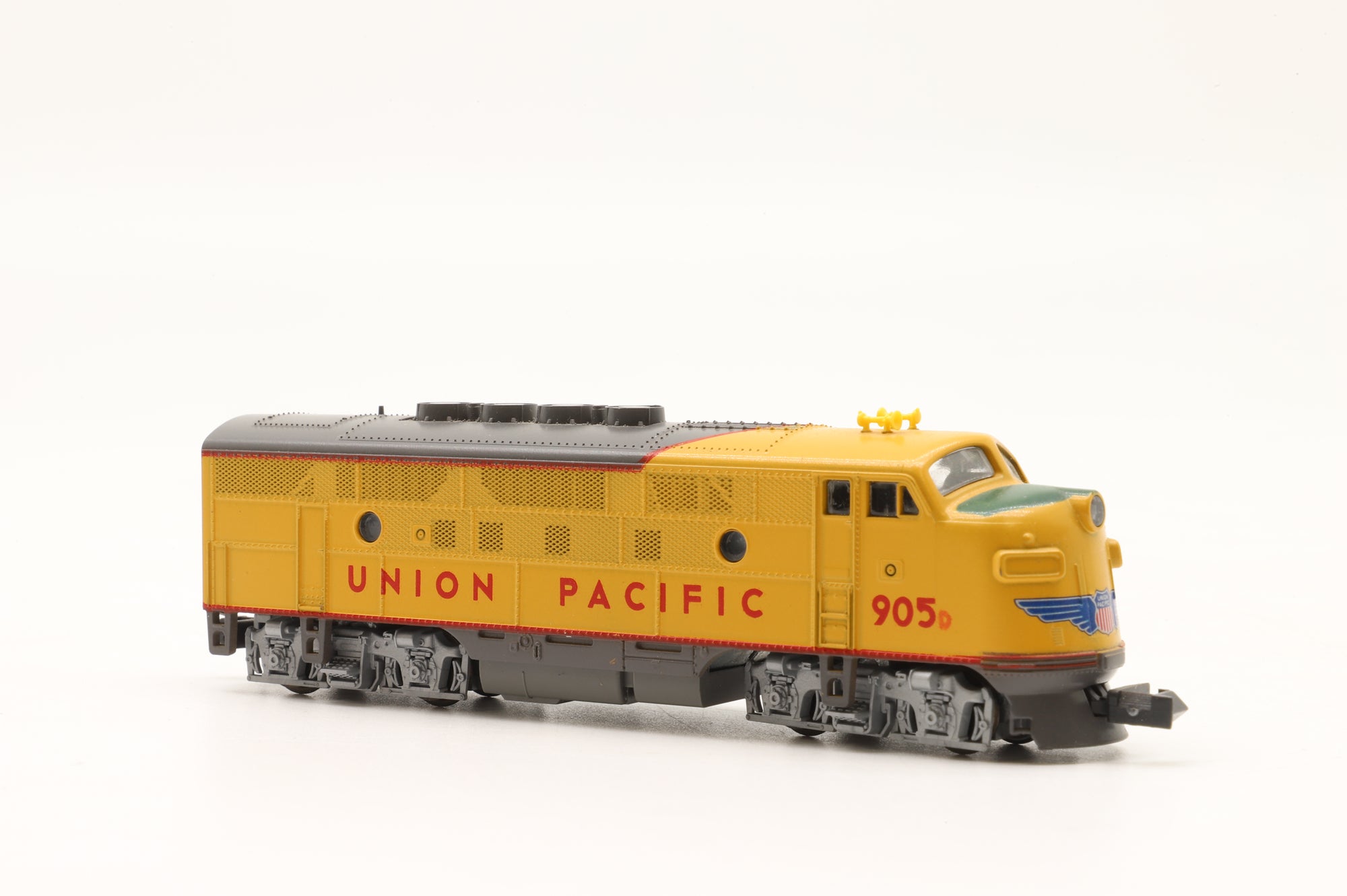 Kato N 176-073 F3-A Phase II 905 in UP Livery
