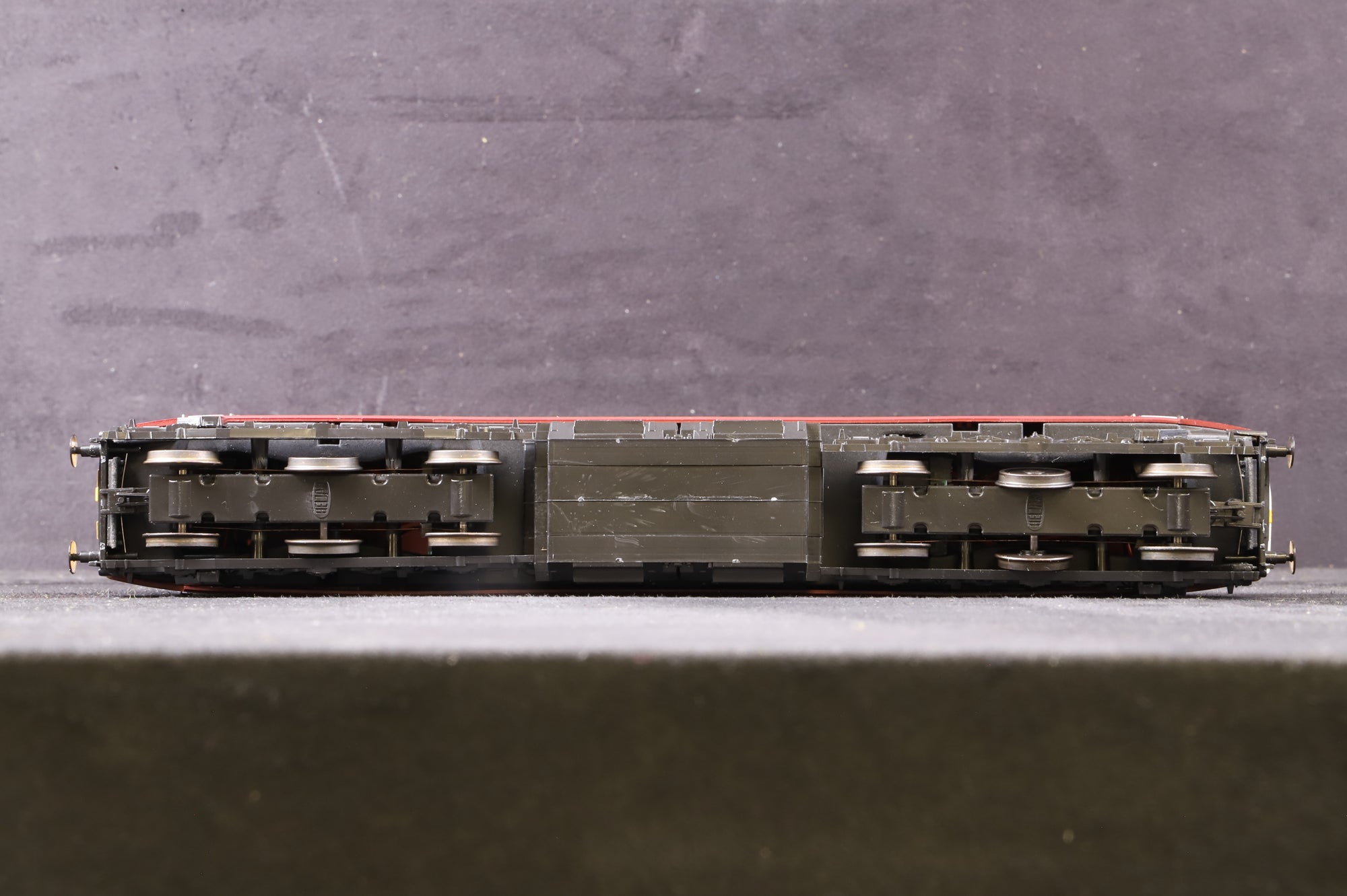 Heljan OO Class 47 '47792' EWS Robin Hood