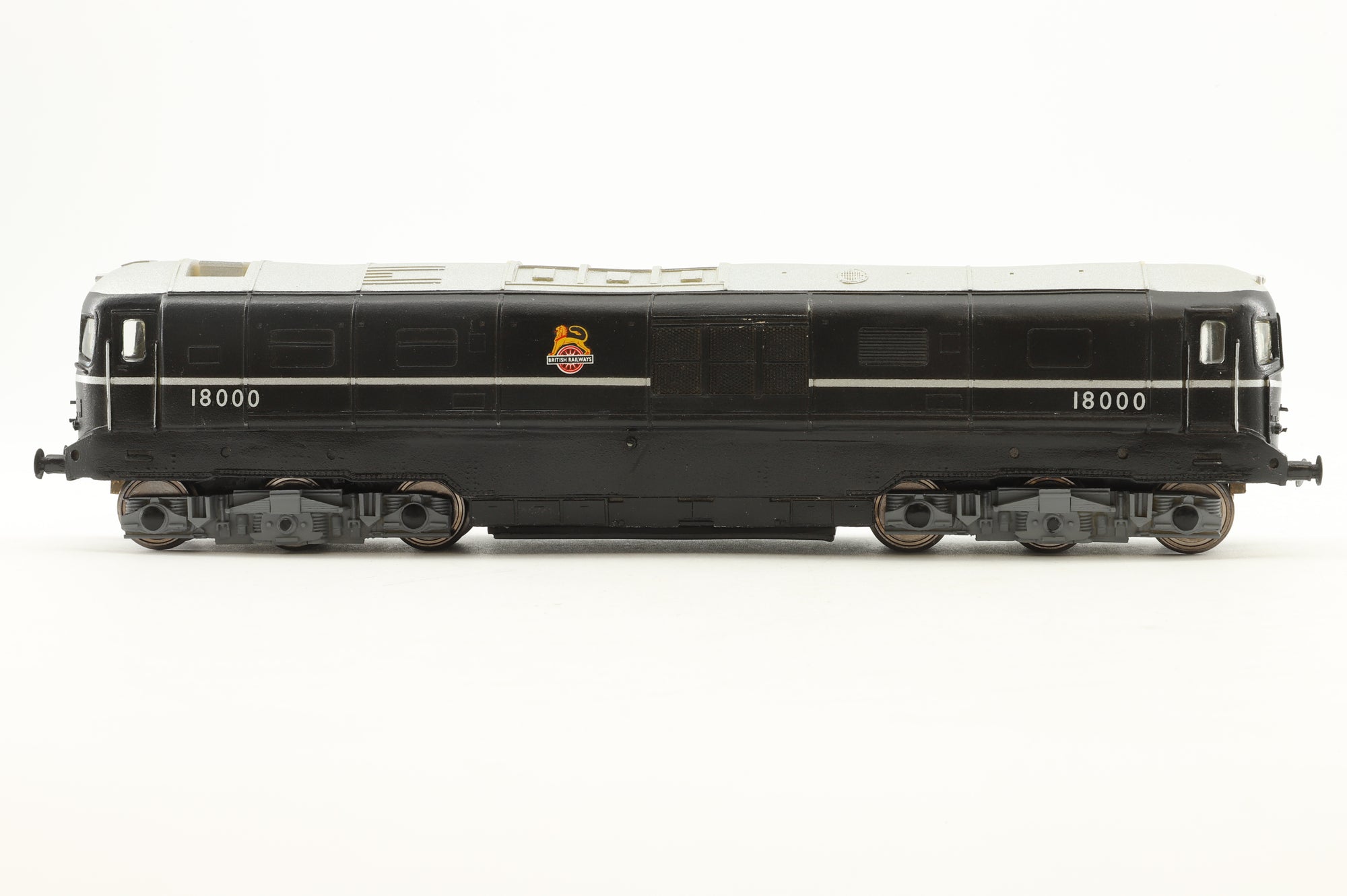 Silver Fox Models OO Kit Built Class 18000 BR Green Gas Turbine Locomotive