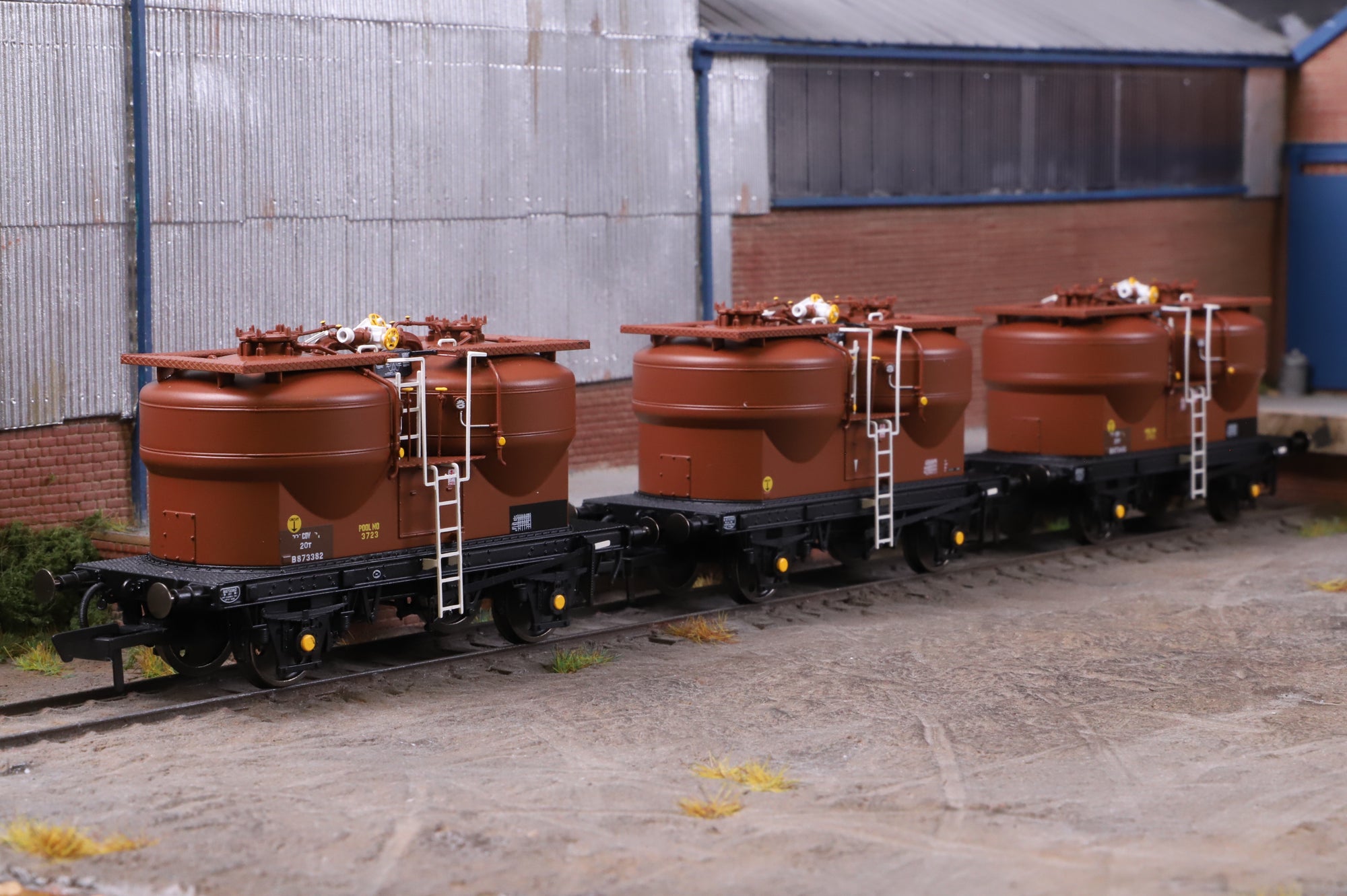 Clark Railworks OO Gauge C3042A BR Bauxite Prestwin Wagons (3-Pcs), B873382, B873410 & B873759 (TOPS)