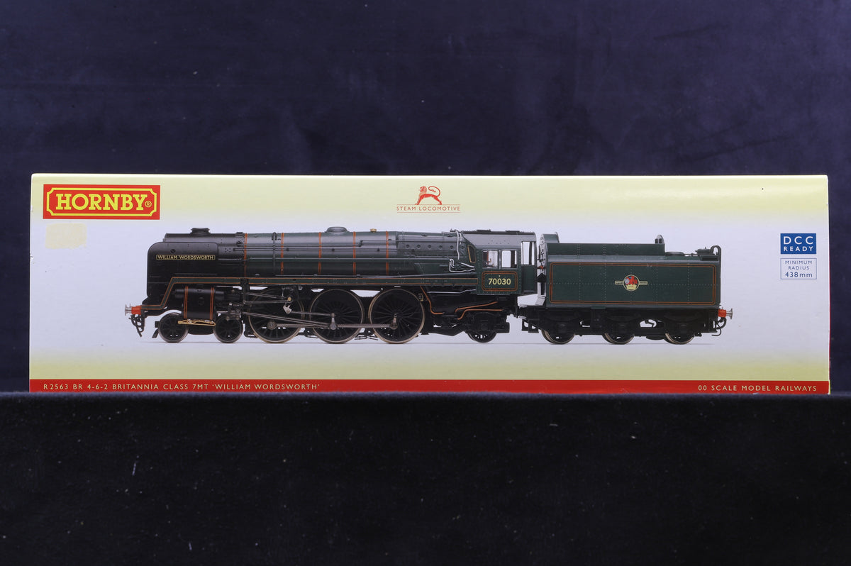 Hornby OO R2563 Class 7MT Britannia 4-6-2 &#39;70030&#39; BR Green L/C &#39;William Wordsworth&#39;
