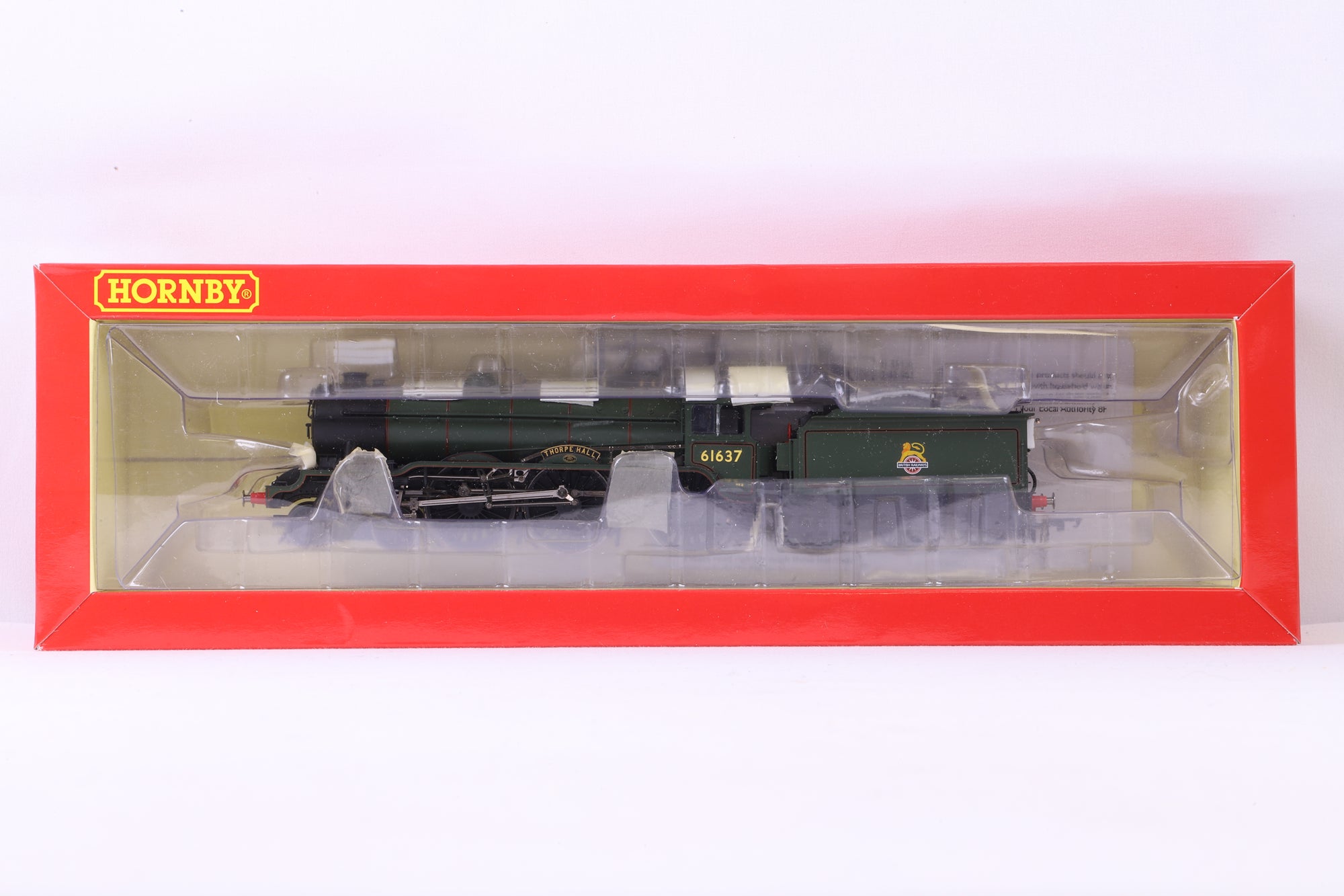 WORKSHOP Hornby OO R2921 Class B17/1 No.61637 'Thorpe Hall' in Lined BR Green w/ Early Crests - Non Runner