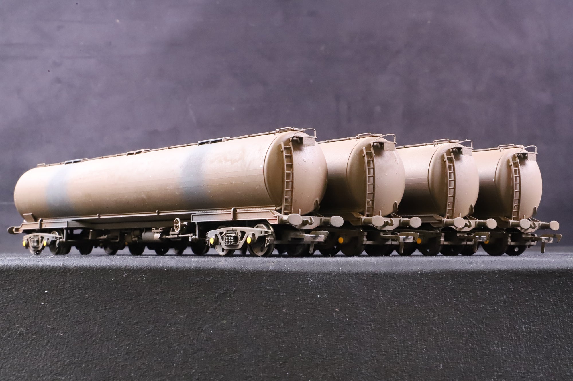 WORKSHOP Bachmann OO 4 x 38-110 100T Bogie Tank Wagon Tea Shell Grey Wagons