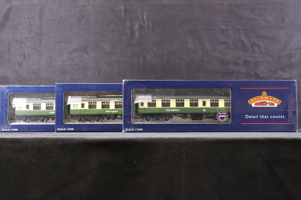 Bachmann OO Rake of 3 TSO Mk1 &#39;West Highland&#39; Coaches, A, B &amp; C, Model Rail Excl.