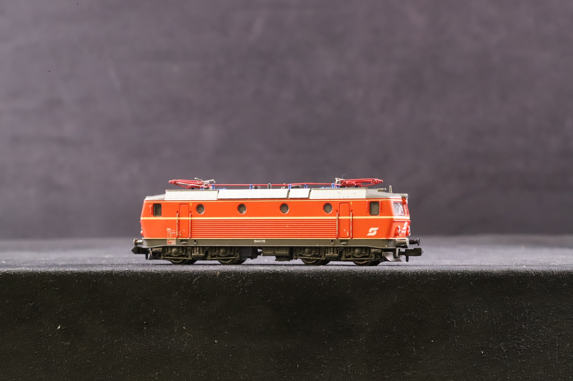 Fleischmann N 736610 Class BR 1043 Electric Locomotive DCC Fitted