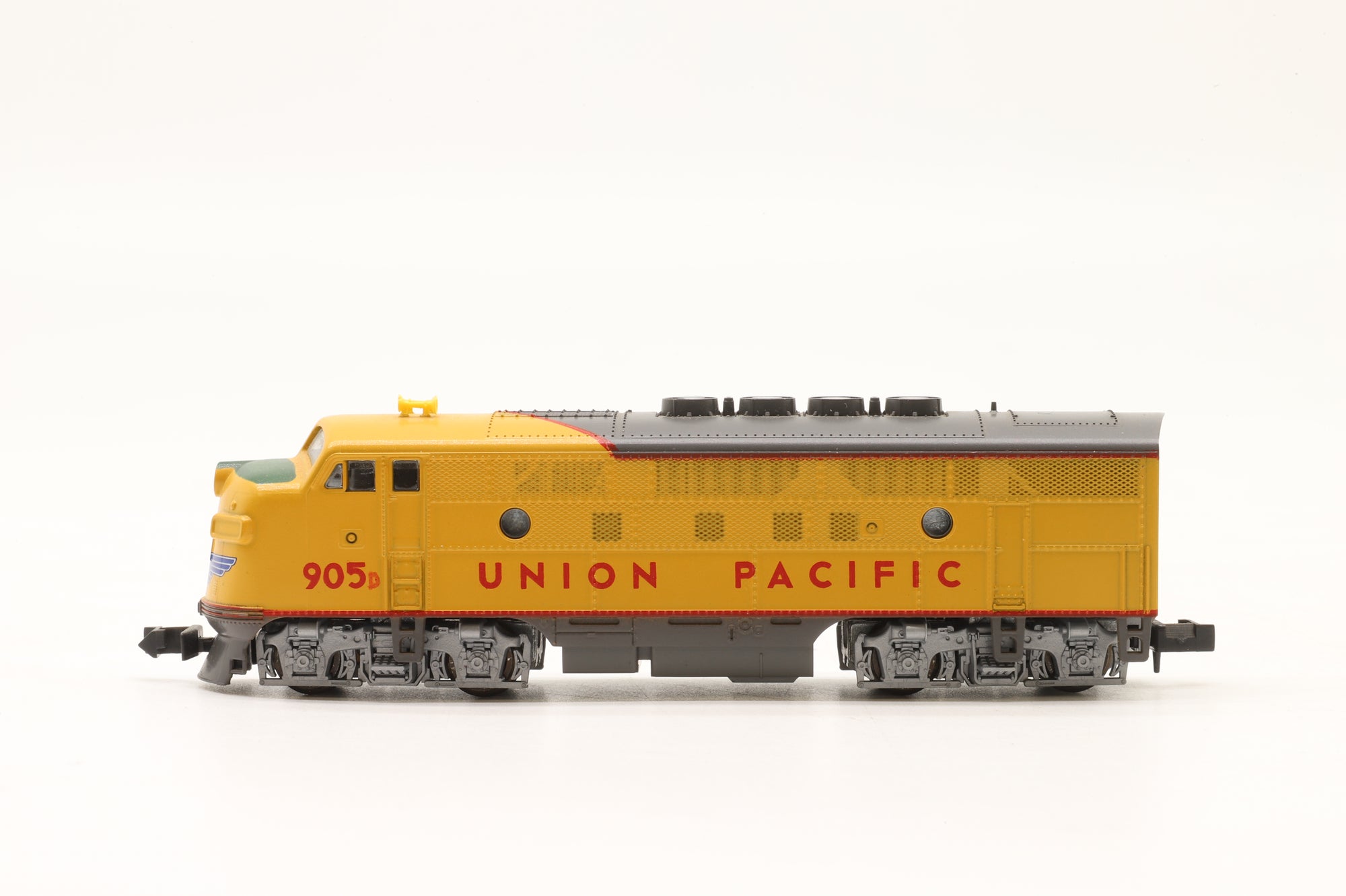 Kato N 176-073 F3-A Phase II 905 in UP Livery