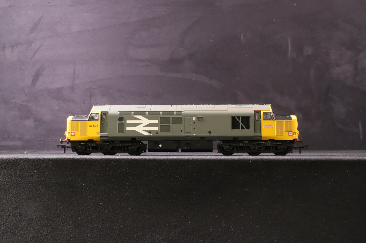 Bachmann OO Class 37/5 37693 in BR Railfreight Grey w/Large Logo