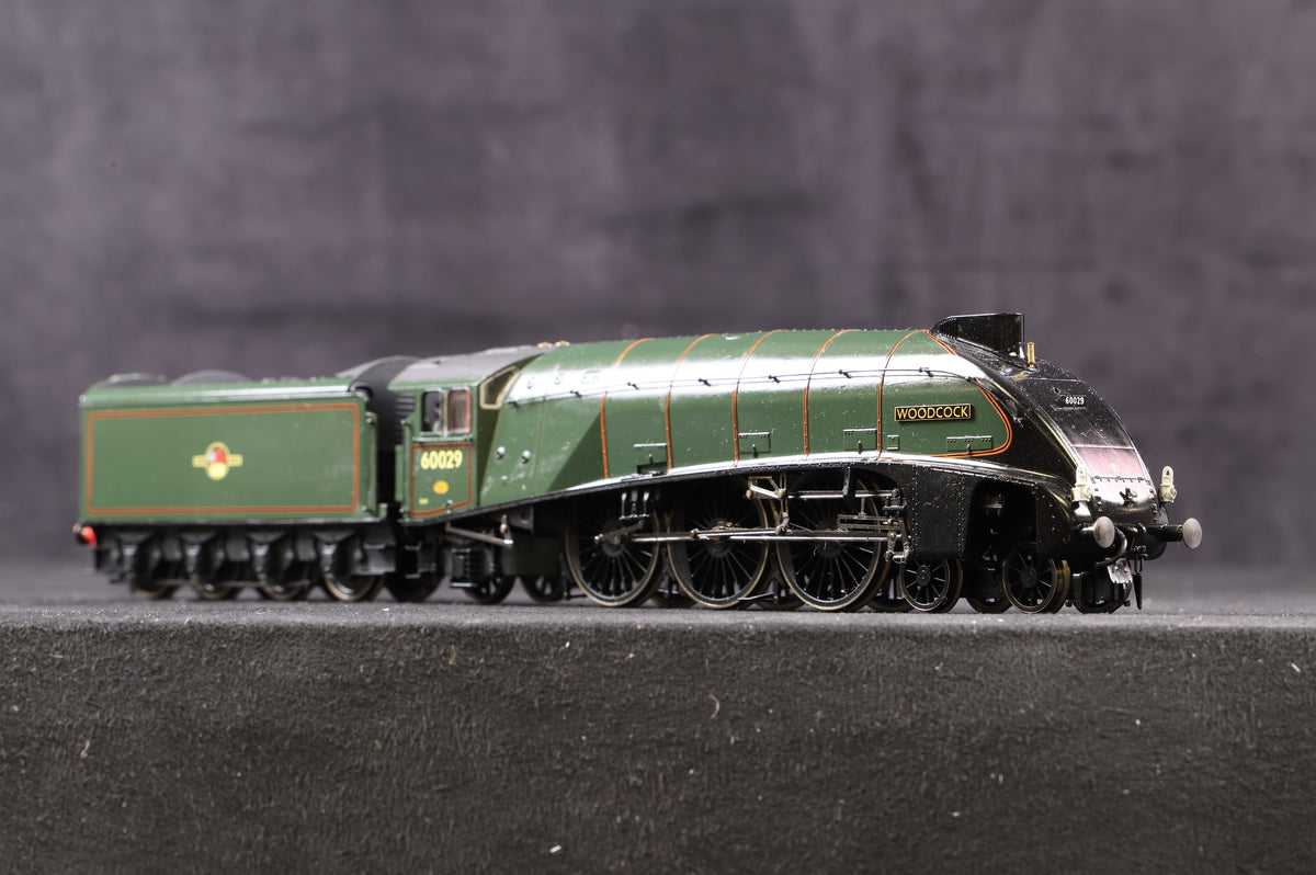 Hornby OO R2535 Class A4 &#39;60029&#39; &#39;Woodcock&#39; BR Lined Green L/C Glossed