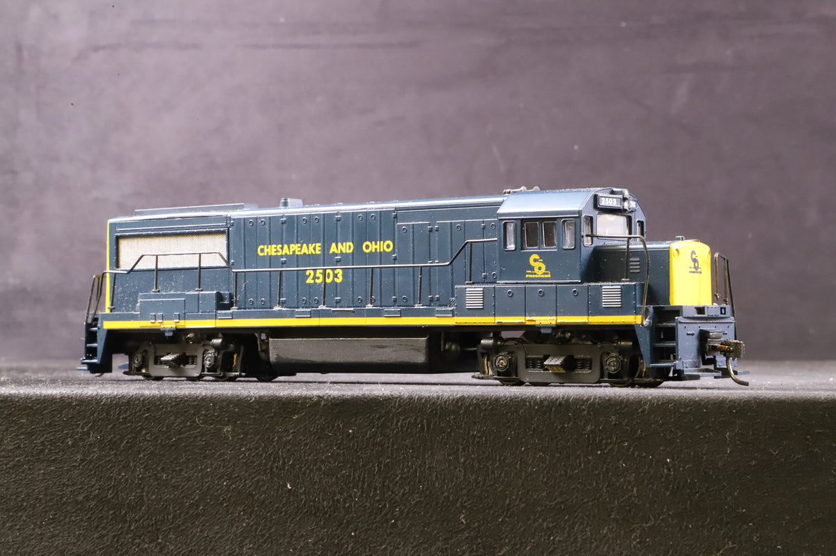 HO U25B GE Diesel Locomotive C&amp;O &#39;2503&#39; DCC Fitted