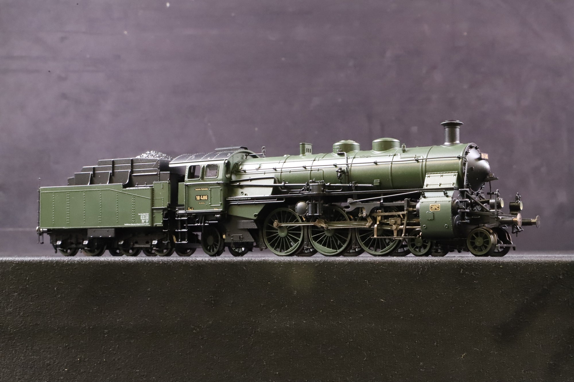 Fleischmann HO 411903 Steam Locomotive '18 486' Green DRG