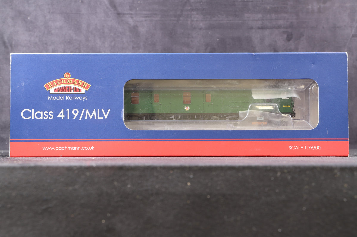 Bachmann OO 31-266 Motor Luggage Van Late SR Multiple Unit Green With Yellow Panels