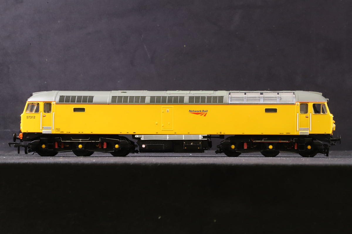 Bachmann OO 32-761 Class 57 57312 in Network Rail Livery