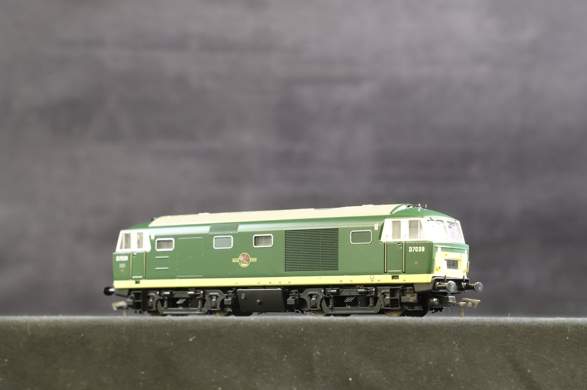 Heljan OO 3501 Class 35 &#39;D7039&#39;