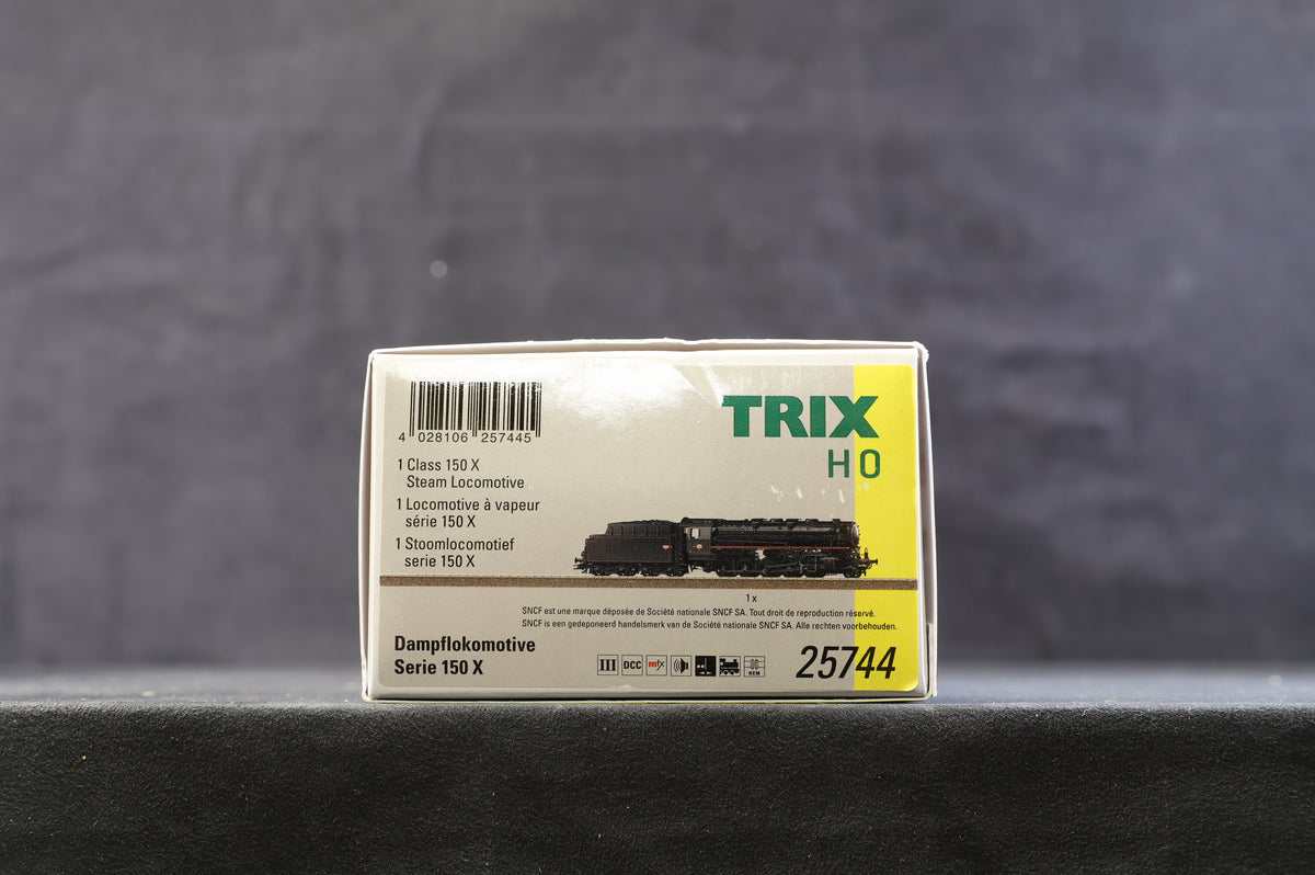 Trix HO 25744 Class 150 X Steam Locomotive, Sound
