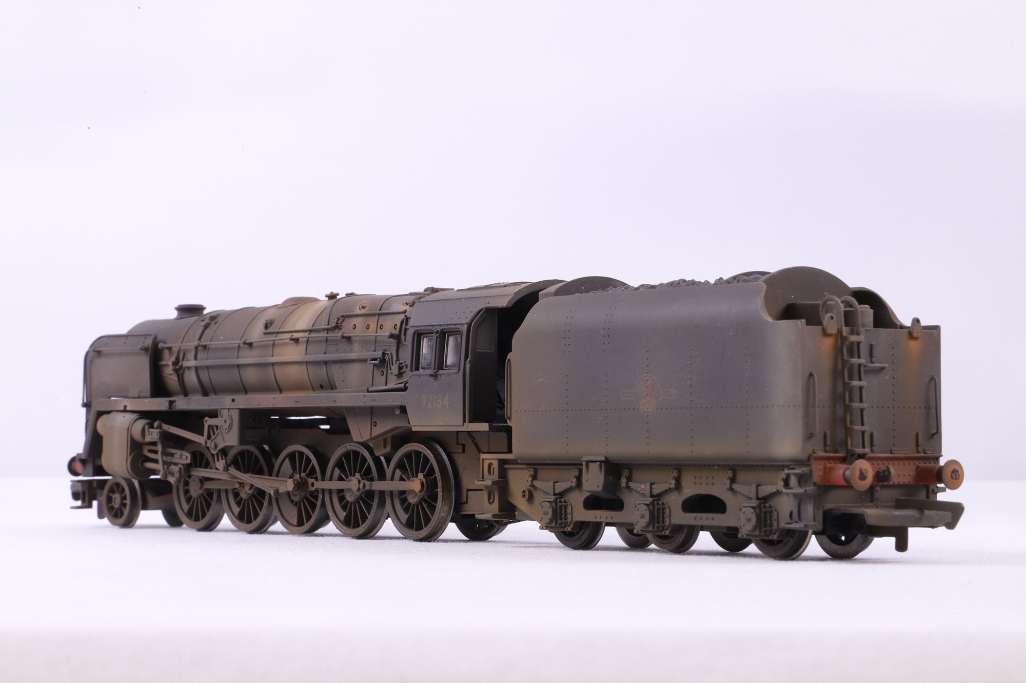 Hornby OO R2200A Class 9F '92134' BR Black L/C TMC Weathered