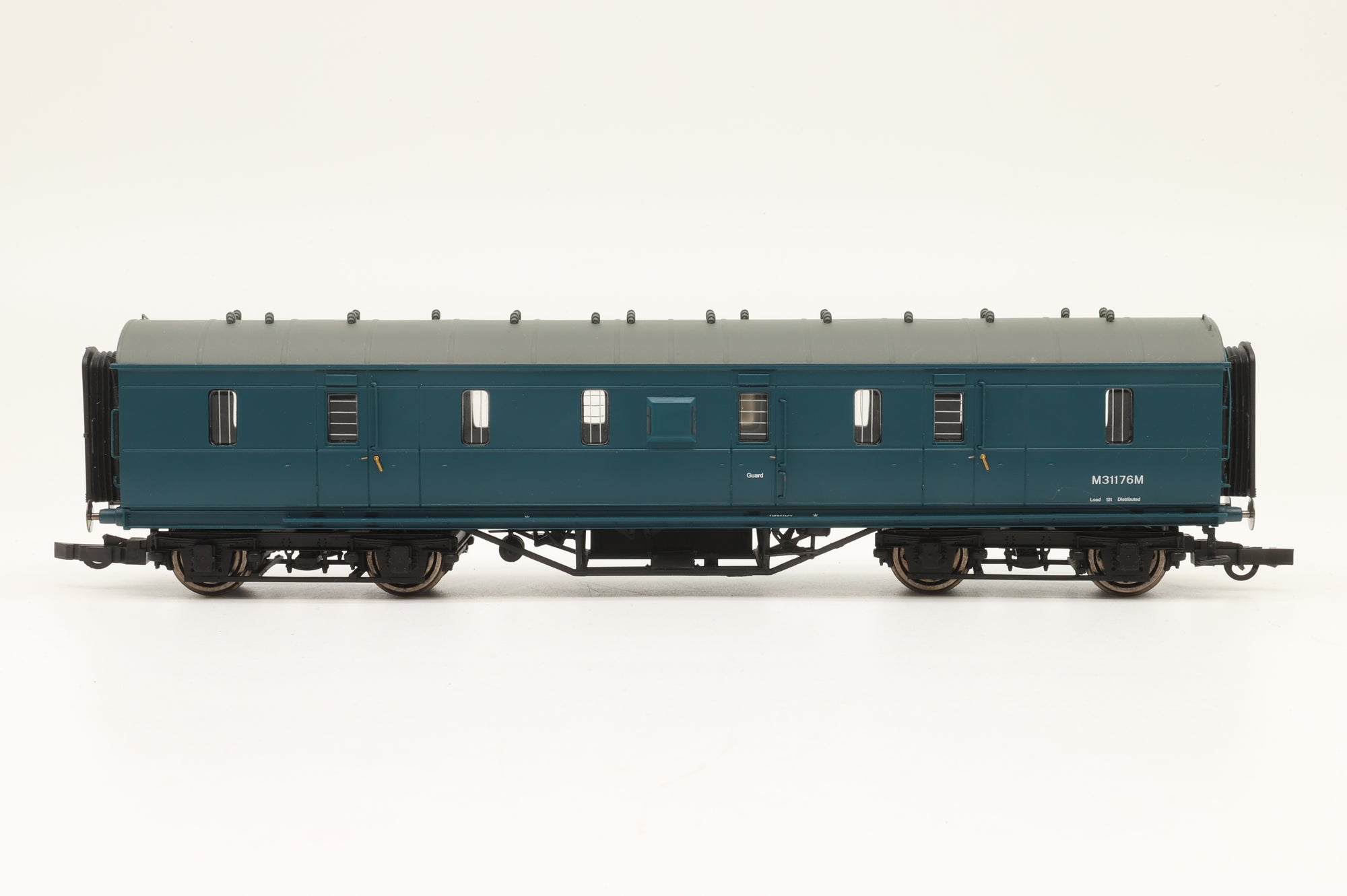 Hornby OO Rake of 6 Mk1 Parcel Vans BR Blue