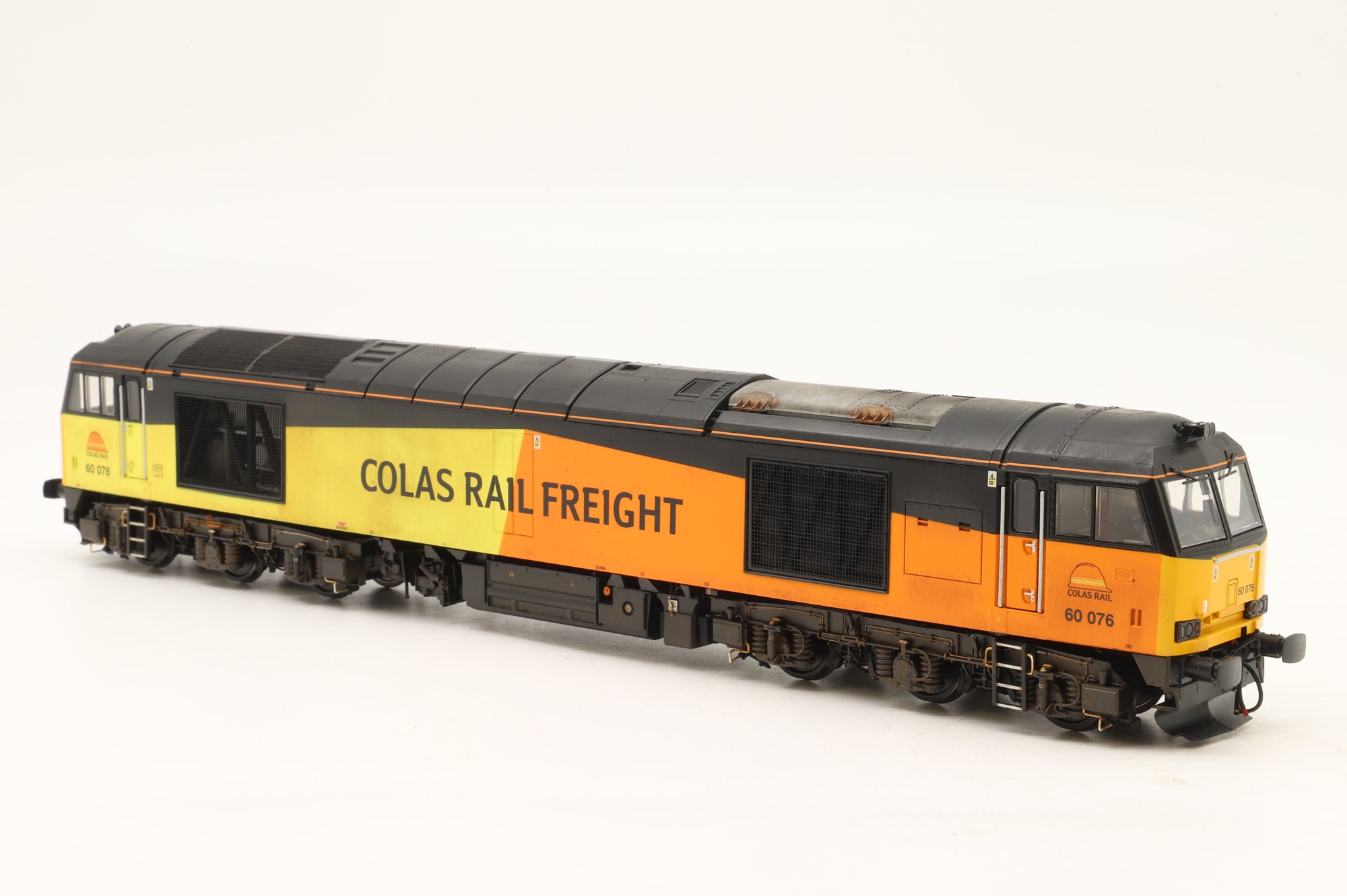 Cavalex OO CM60076COLASSF Class 60 60076 in Colas Livery – DCC Sound & Weathered