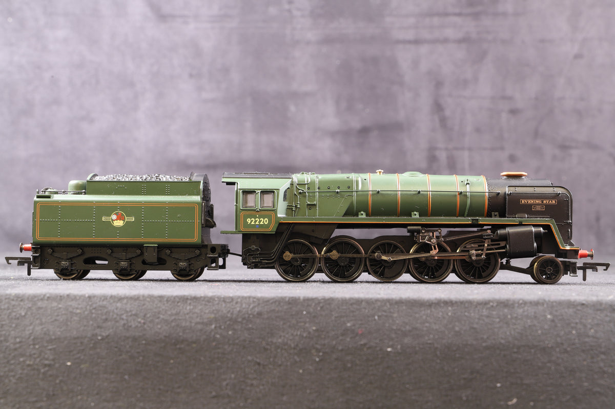 Hornby OO R3288 Class 9F 2-10-0 92220 &quot;Evening Star&quot; in BR Green with late crest