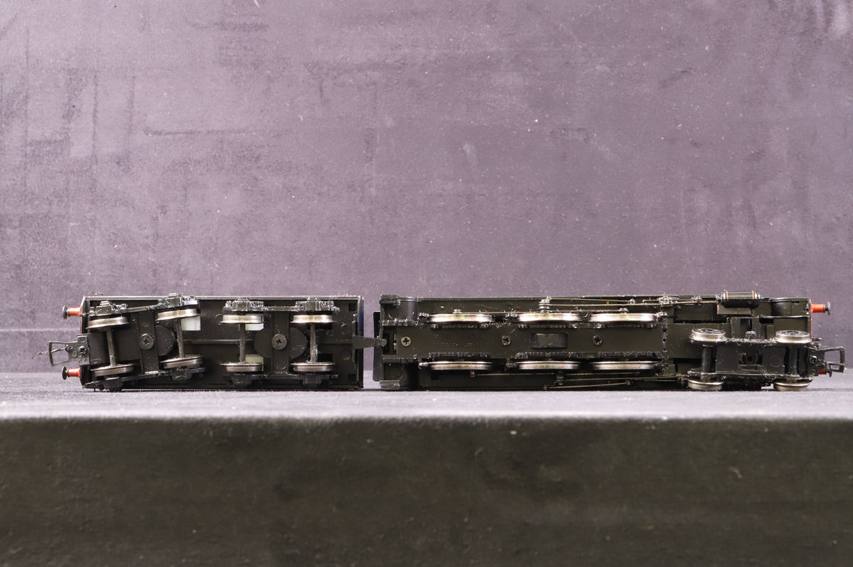 Bachmann OO 31-409 Lord Nelson Class 30865 &#39;Sir John Hawkins&#39; in BR Green w/ Early Crests