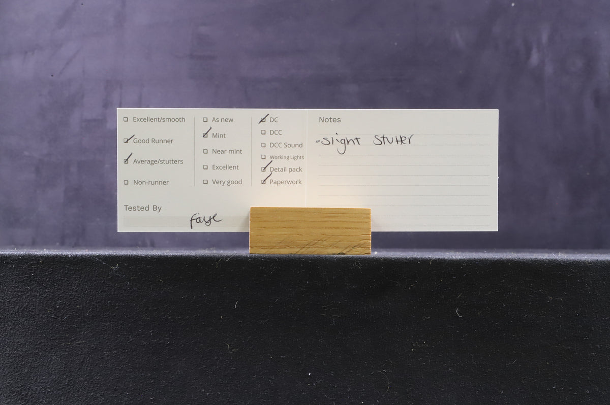 Graham Farish N 371-016 Class 08 Diesel Shunter &#39;08921&#39; EWS