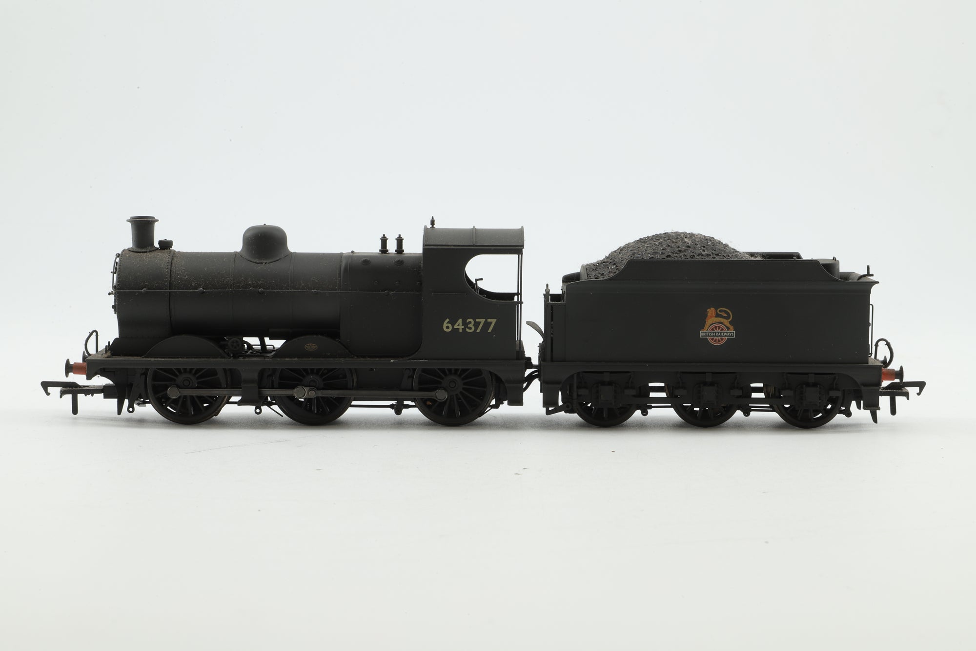 Bachmann OO 31-321DS Class J11 '64377' BR E/Emblem, Weathered, DCC Sound