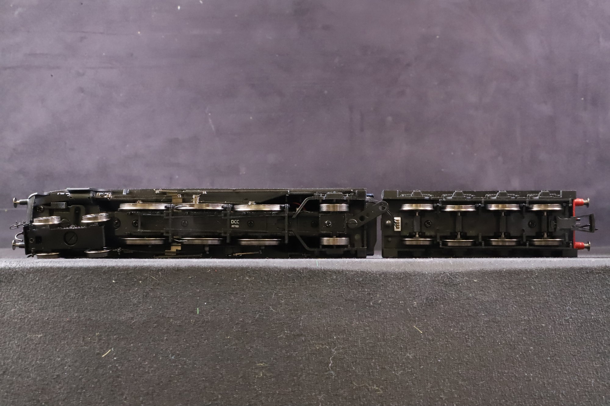 Hornby OO R2991XS A4 Class 60018b 'Sparrow Hawk' in BR Express Blue w/ Early Crests - DCC Sound