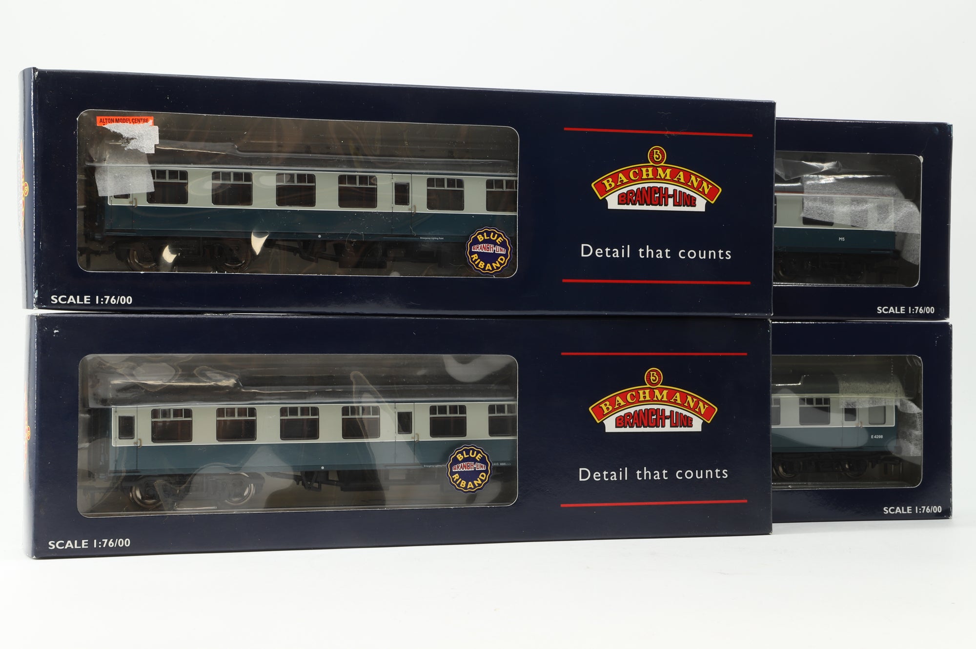 Bachmann OO Rake Of 4 BR Mk1 Blue & Grey Coaches Inc. 39-025, 39-025A, 39-050C & 39-250A