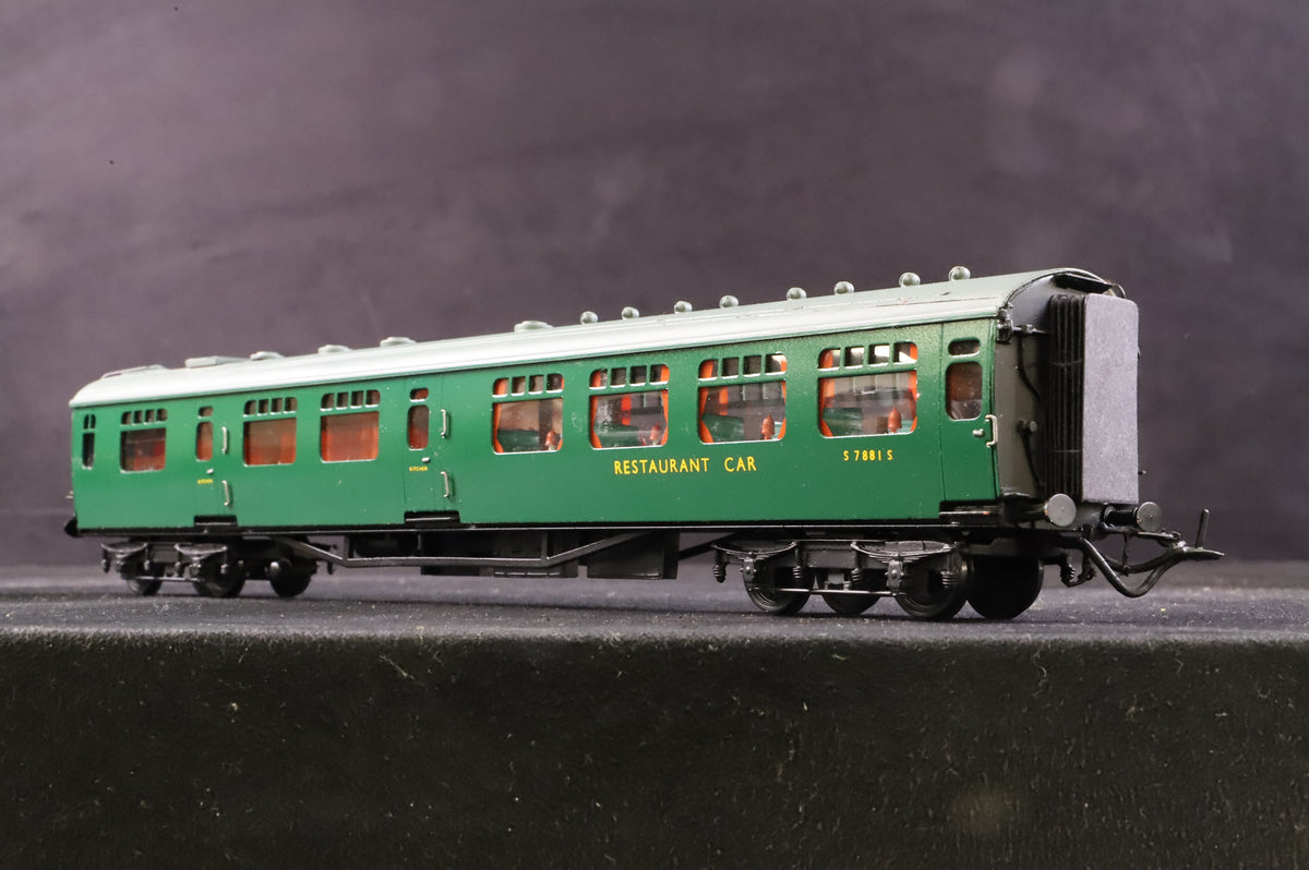Lawrence Scale Models OO Rake Of 2 Streamlined Bulleid Coaches Green