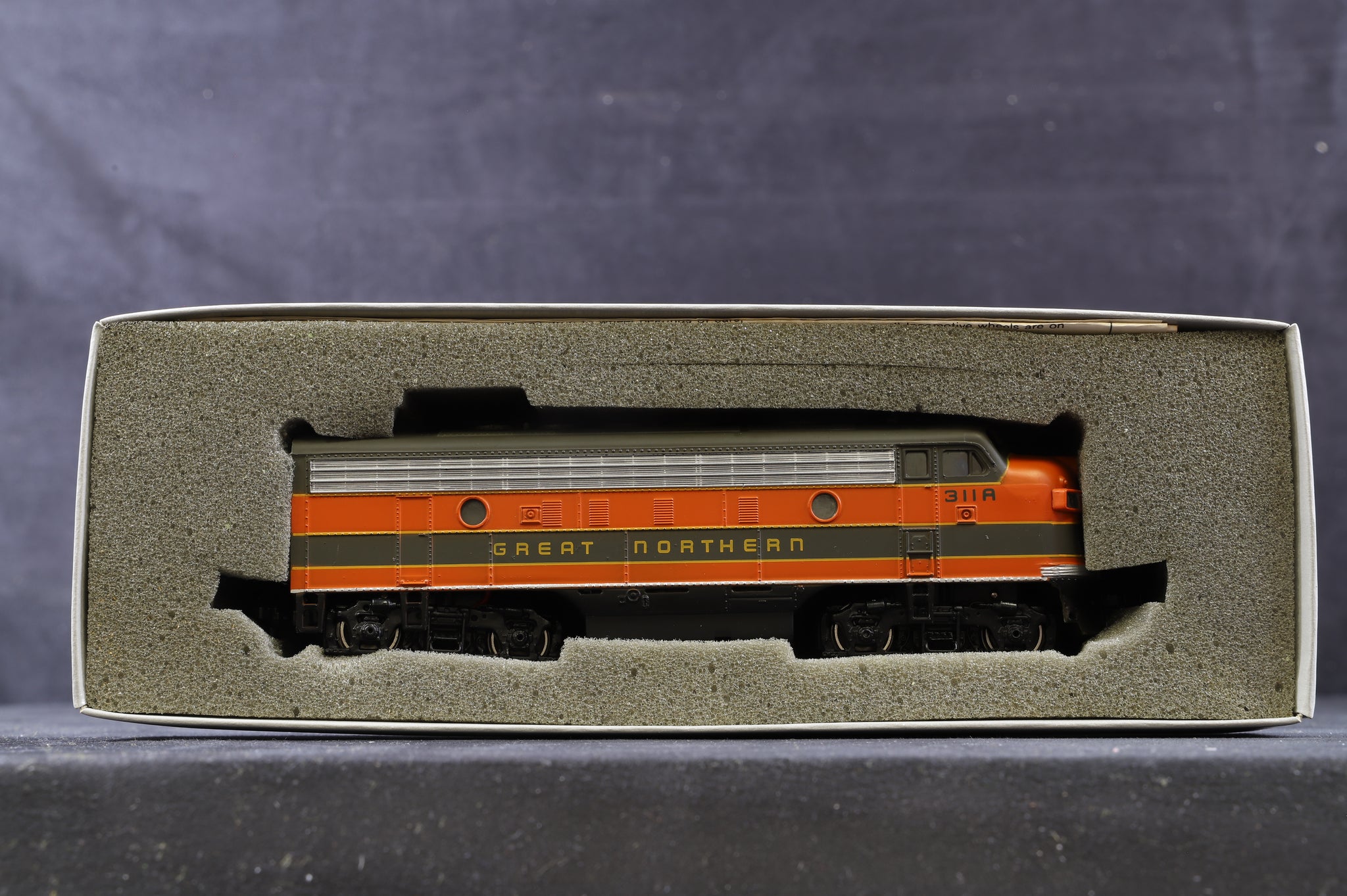 Ho Scale Bachmann Plus EMD F7A Diesel Locomotive Erie Lackawanna #7101 Ho Scale Bachmann Plus EMD F7A Diesel Locomotive Erie Lackawanna #7101
