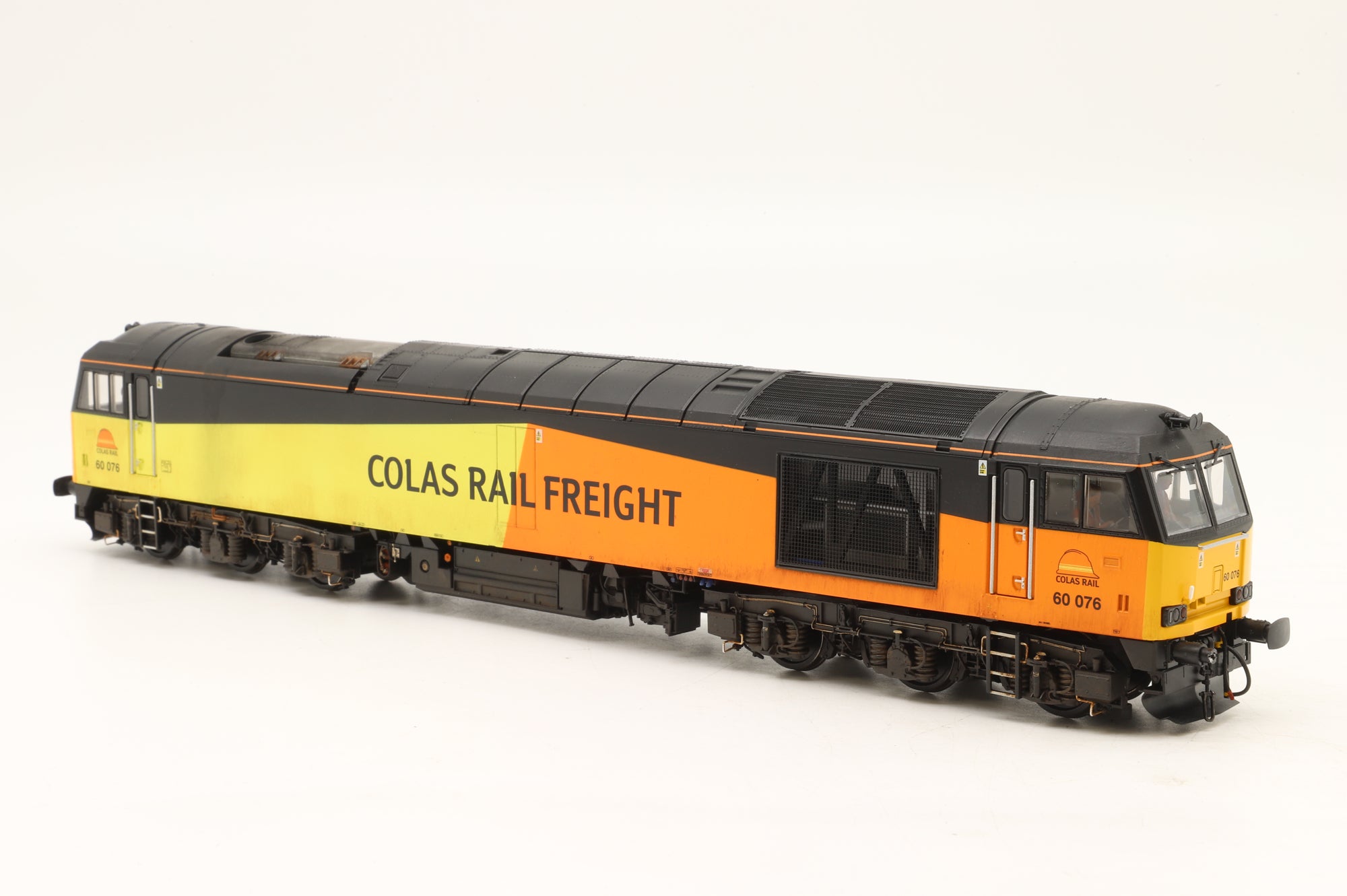 Cavalex OO CM60076COLASSF Class 60 60076 in Colas Livery – DCC Sound & Weathered