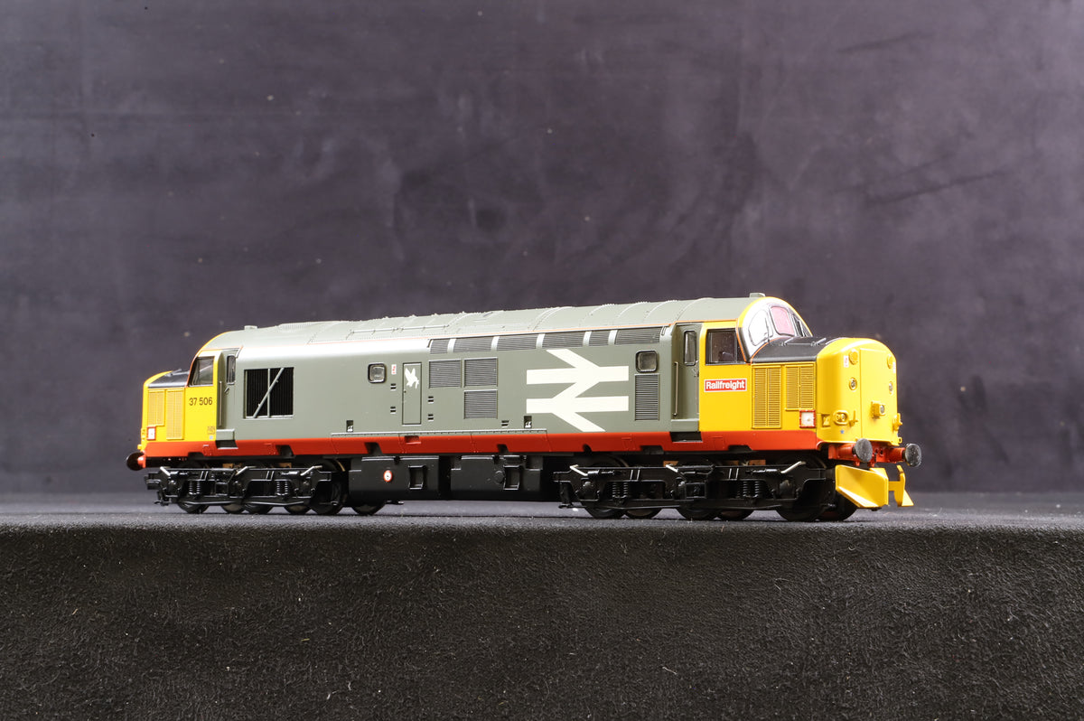 Bachmann OO 32-387 Class 37 &#39;37506&#39; Railfreight Red Stripe, DCC Sound