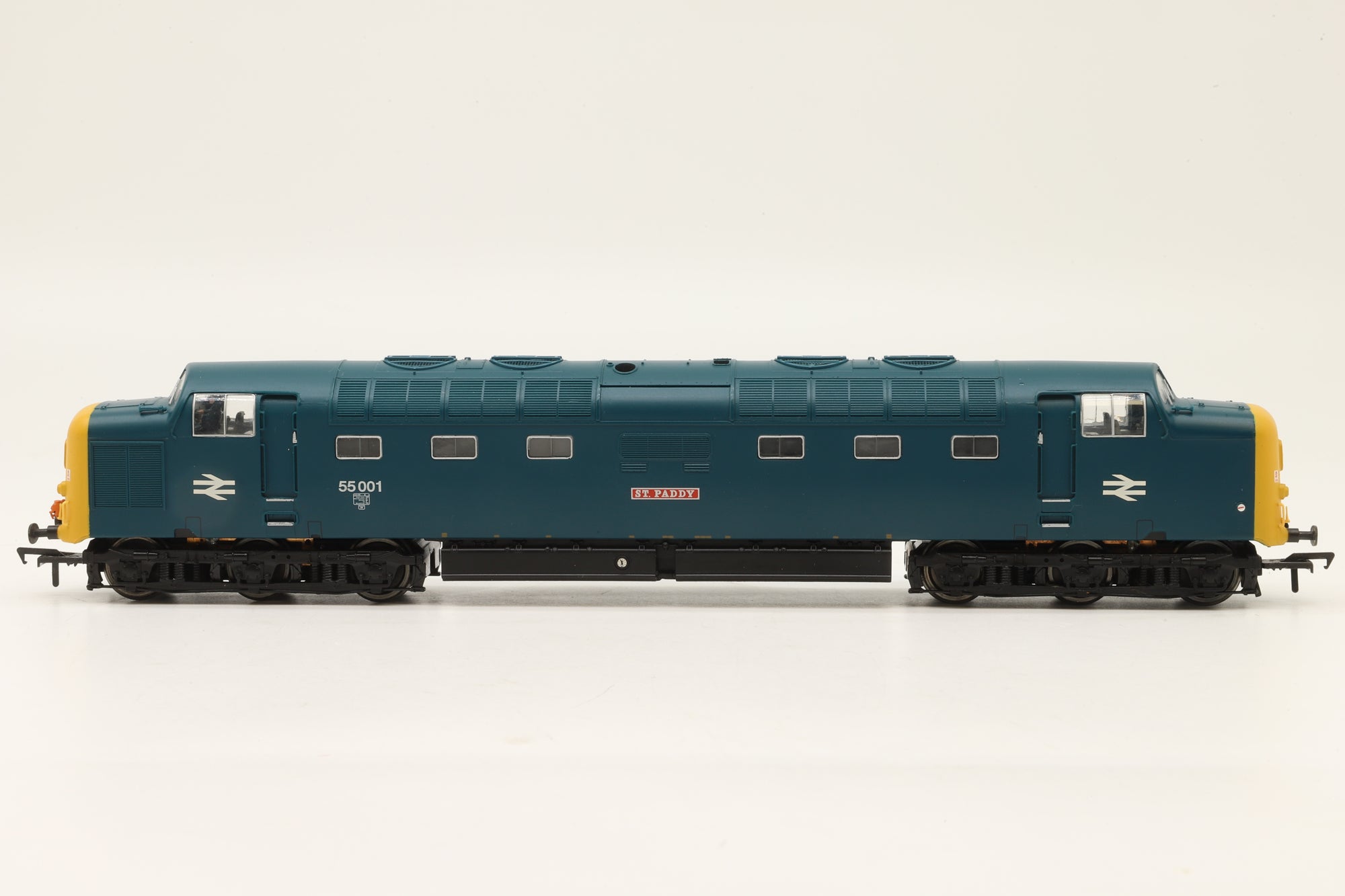 Bachmann OO 32-530DS Class 55 Deltic '55001' 'St Paddy' BR Blue DCC Sound