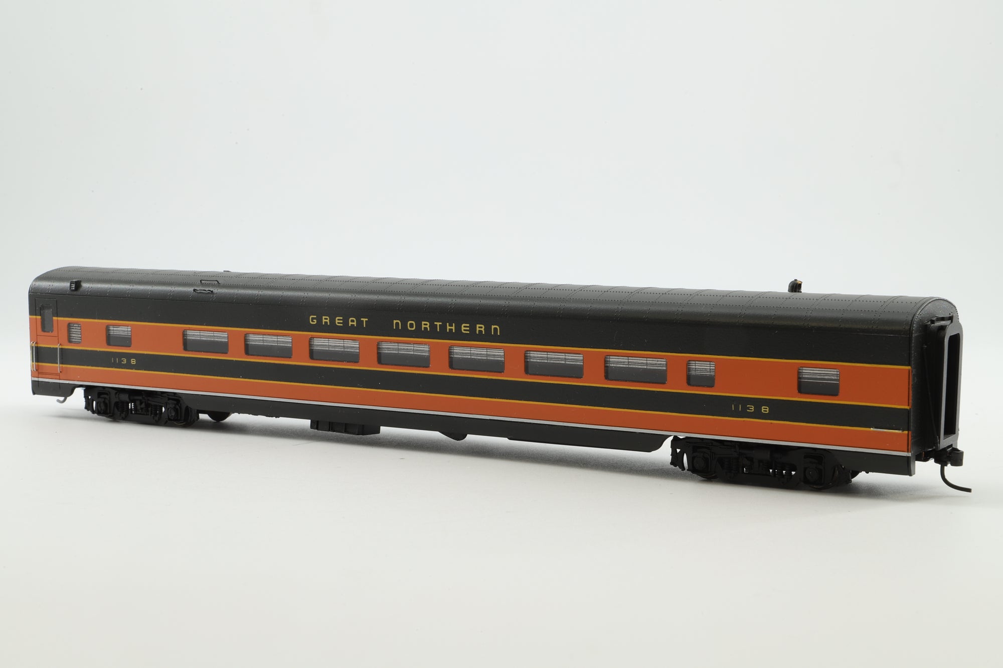 Spectrum HO Rake of 6 Great Northern Coaches, Inc. '1107', '1117', '1137', '1138', '1139' & '1147'