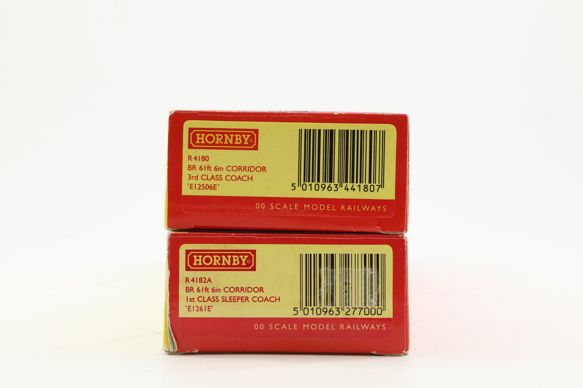 Hornby OO R4180/4182A Set of 2x Gresley 61ft 6in Coaches in BR(E) Crimson/Cream