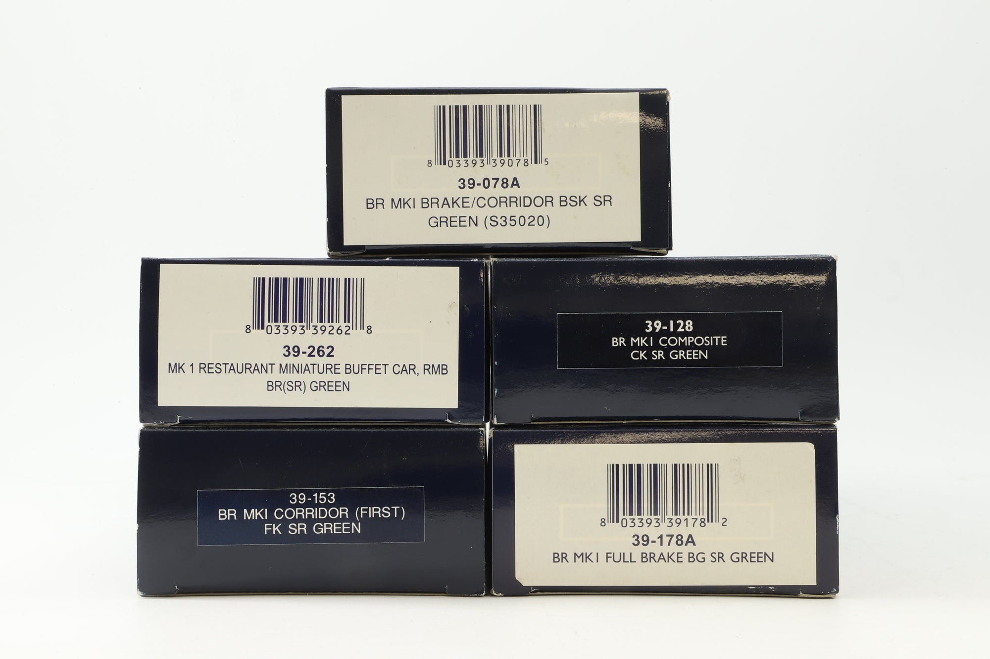 Bachmann OO Rake Of 5 BR Mk1 SR Green Coaches Inc. 39-262, 39-153, 39-078A, 39-128 & 39-178A