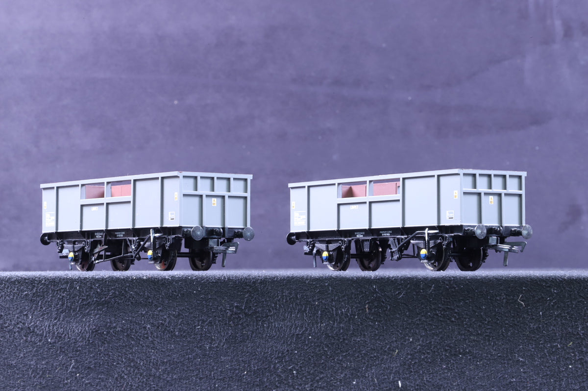 Bachmann OO Set of 2 ZKA &#39;Limpet&#39; Wagons in BR Grey w/ 1997 Warning Symbols