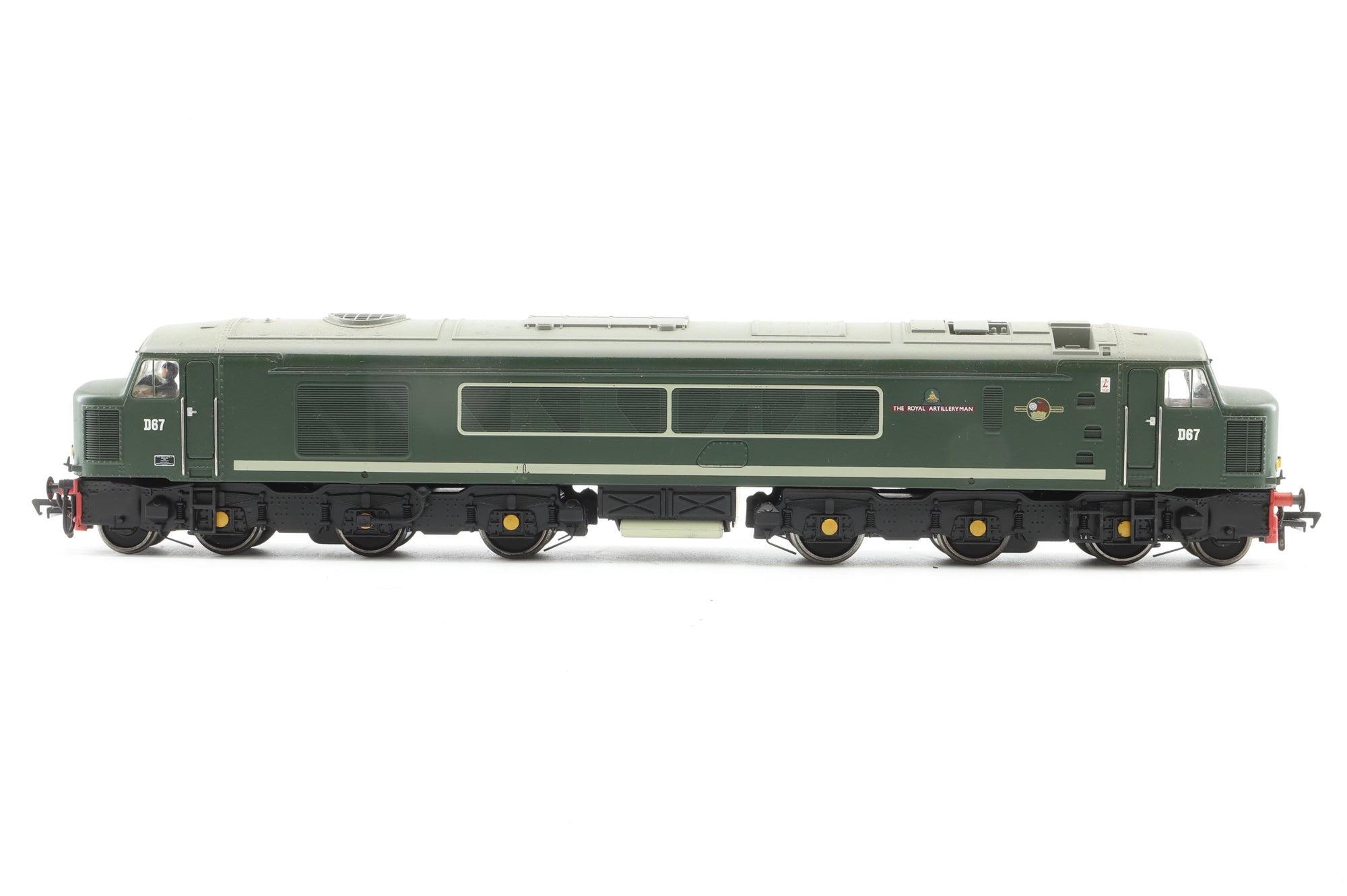 Bachmann OO 32-675 Class 45 BR Late 'D67' 'The Royal Artilleryman'