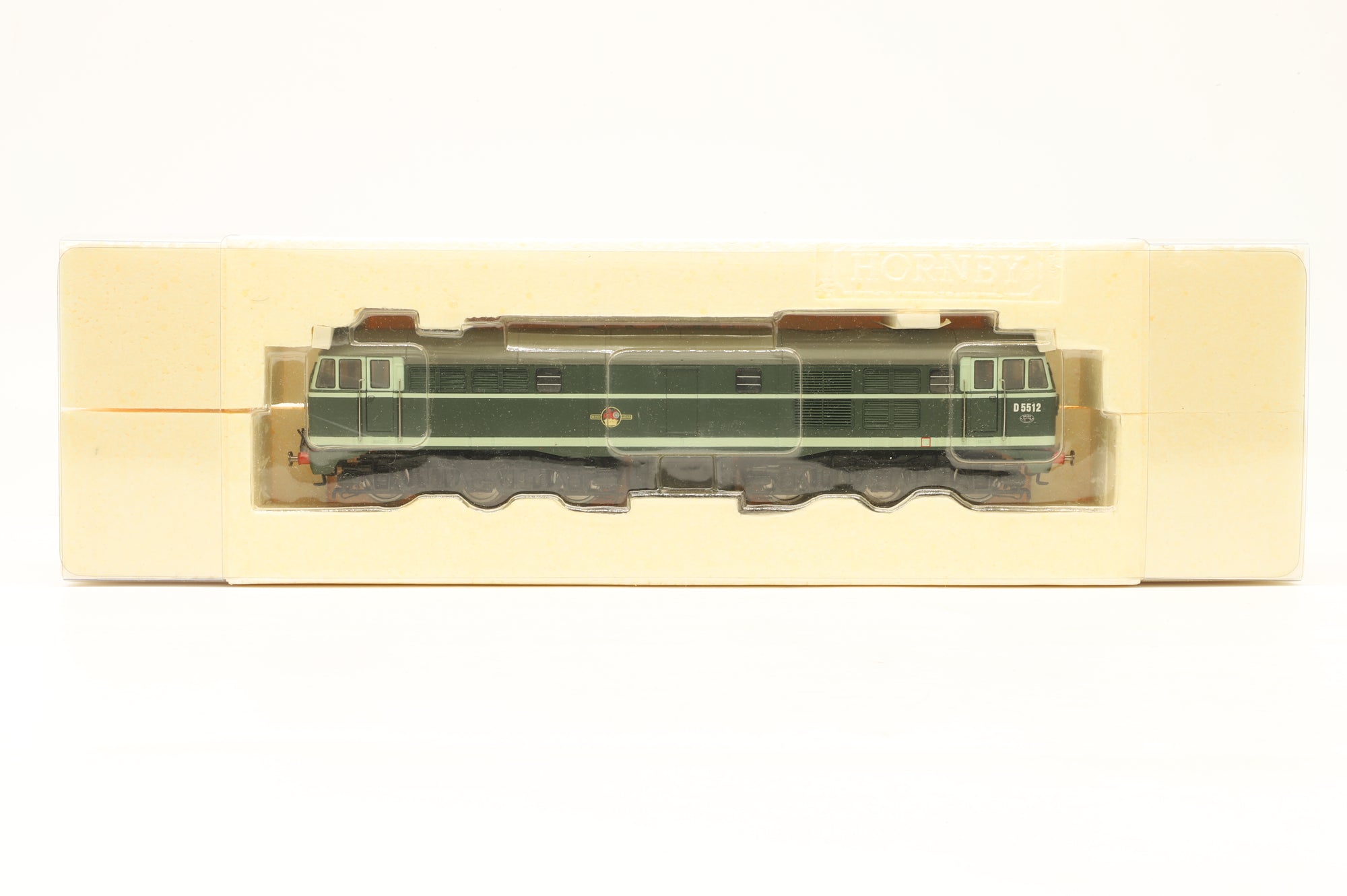 Hornby OO R2420 Class 31 'D5512' AIA-AIA Diesel Locomotive BR Green