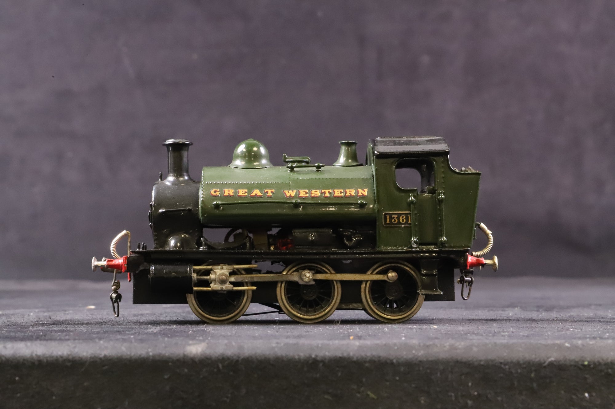 Kit Built OO GWR 13XX Doc Tank 0-6-0 '1361'