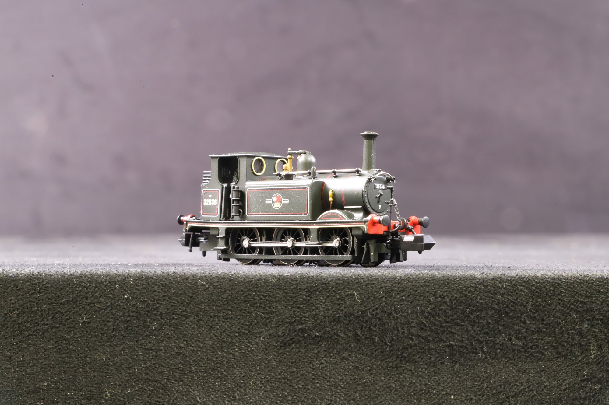 Dapol N 2S-012-010 Class A1X 'Terrier' 0-6-0T '32636' BR Black L/C DCC Fitted