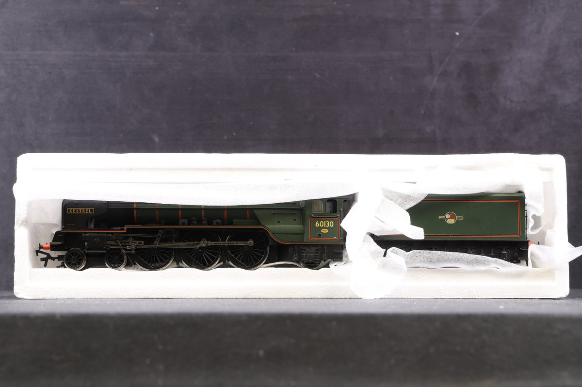 Bachmann OO 32-555 Class A1 4-6-2 BR Green L/C &#39;60130&#39; &#39;Kestrel&#39;