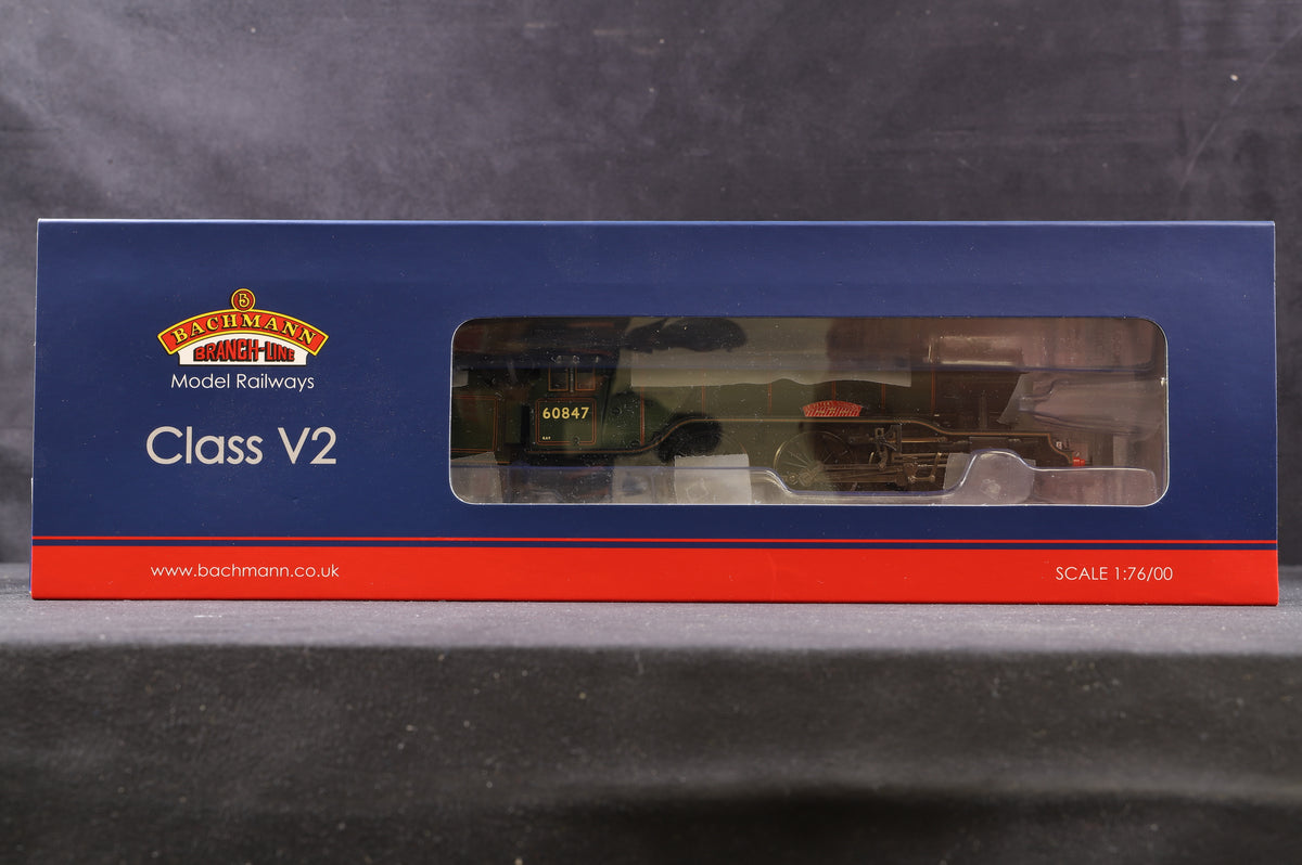 Bachmann OO 35-202 LNER V2 Class &#39;60847&#39; &#39;St Peter&#39;s School&#39; BR Lined Green L/C