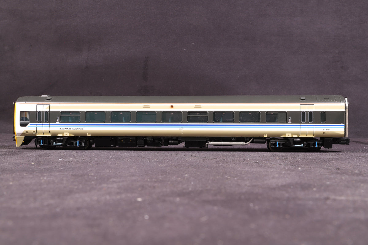 Bachmann OO 31-517DS Class 158 2 Car DMU &#39;158849&#39; BR Regional Railways, DCC Sound
