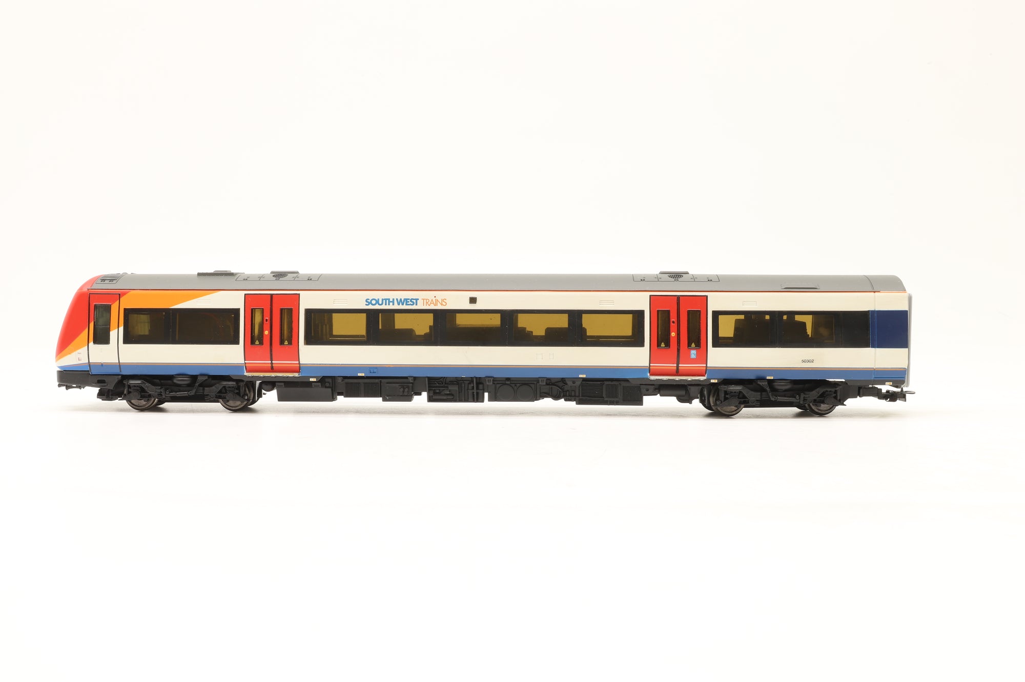 Bachmann OO 32-452A Class 170/2 Turbostar 2-Car DMU in Southwest Trains Livery