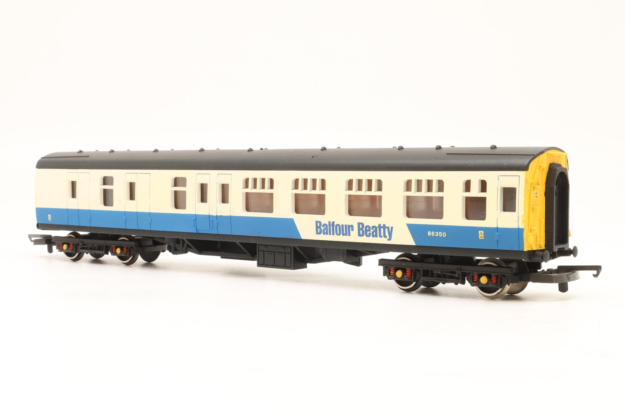 Custom OO Mk1 BSK 86350 in Balfour Beatty Livery