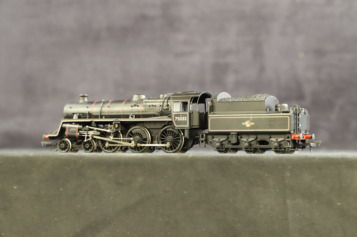 Bachmann OO 31-118 Standard Class 4MT &#39;75033&#39; BR2 Tender BR Lined Black L/C