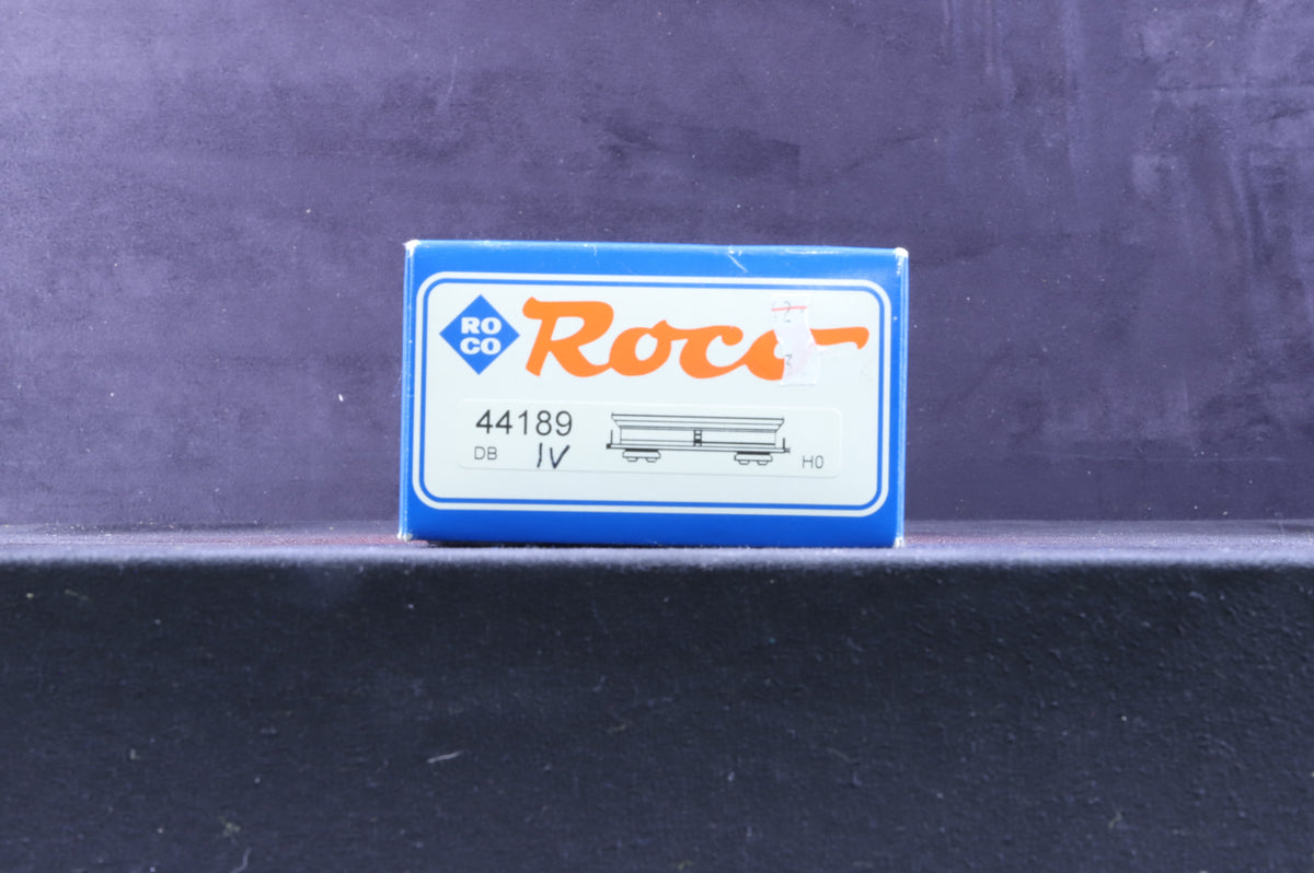 Roco HO 44189 Set of 2 Hopper Wagons in DB Bauxite