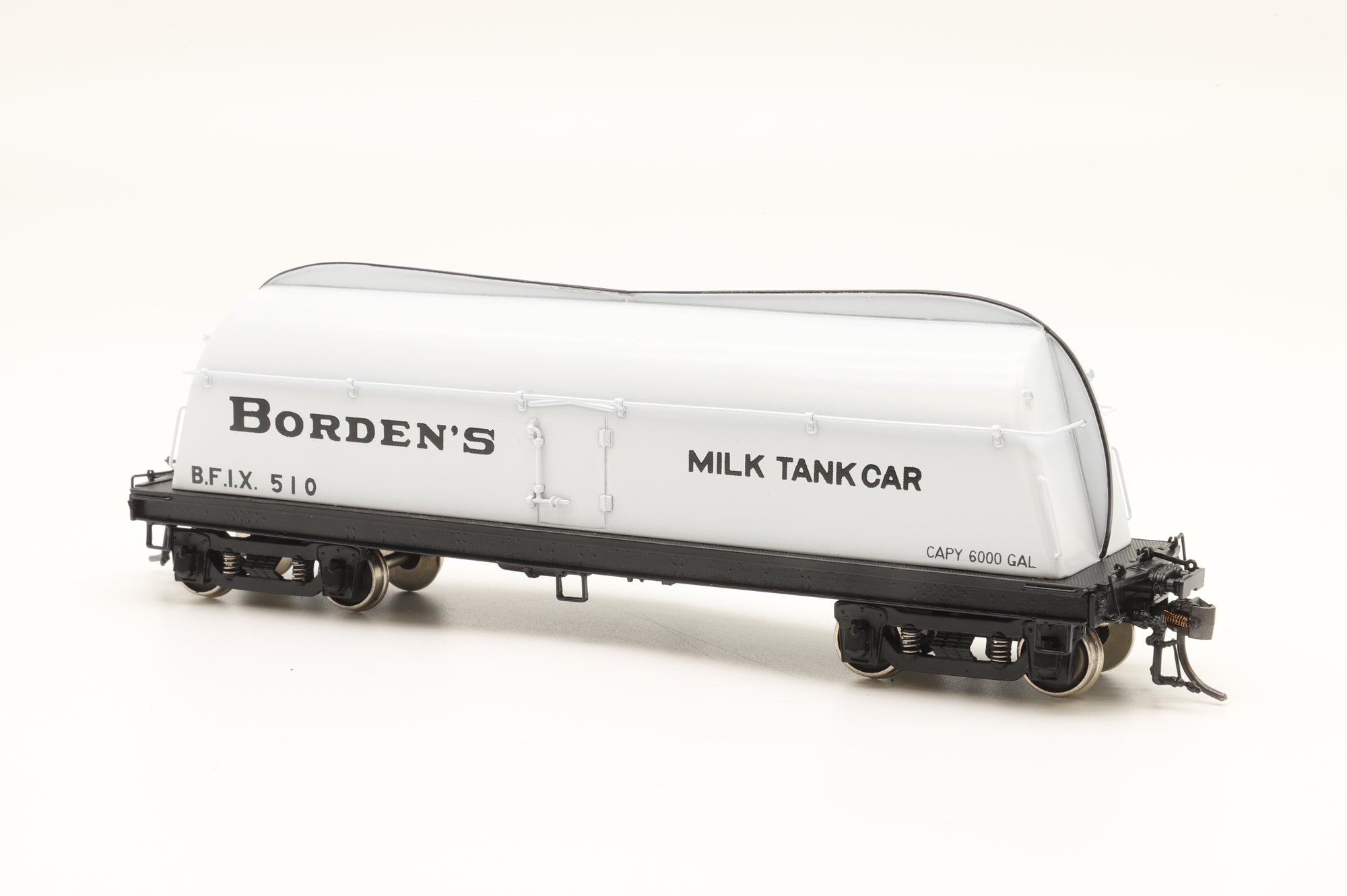 Precision Scale Co./Ironhorse Models HO PSC #17222-1 Borden's Streamlined Milk Tank Car, Factory Painted Brass