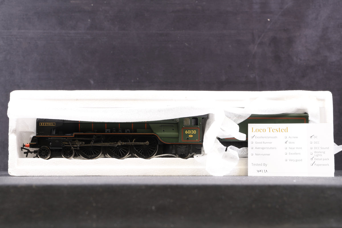 Bachmann OO 32-555 Class A1 4-6-2 BR Green L/C &#39;60130&#39; &#39;Kestrel&#39;