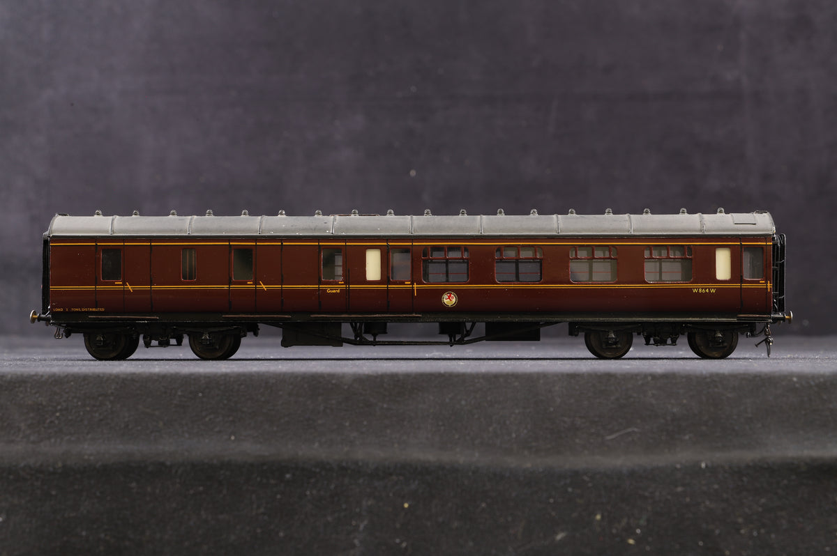 Lawrence Scale Models OO Maroon Stanier Coach Western Region Numbered &#39;W864W&#39;